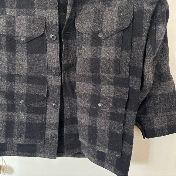 Filson Mackinaw Cruiser Jacket Gray Check Wool Size 36 - Picture 3 of 7